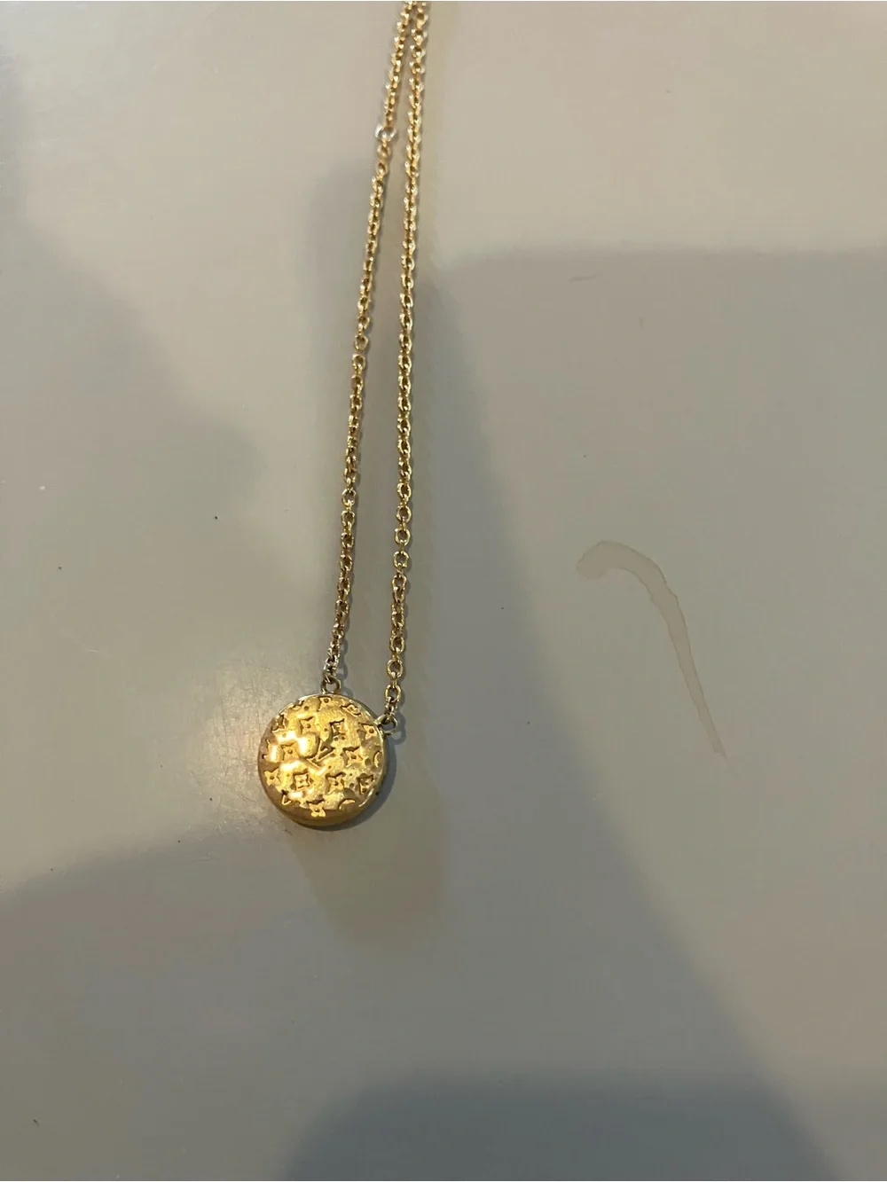 Louis Vuitton Gold LV Collier Ltov Pendant Necklace AUTHENTIC - Picture 6 of 7